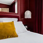 Duquesne Eiffel Hotell 4*