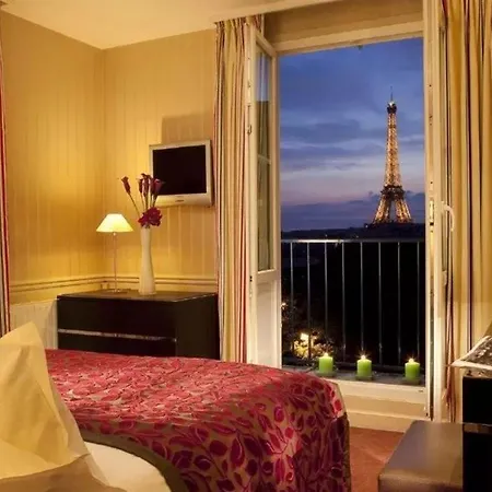 Hotel Duquesne Eiffel Paris
